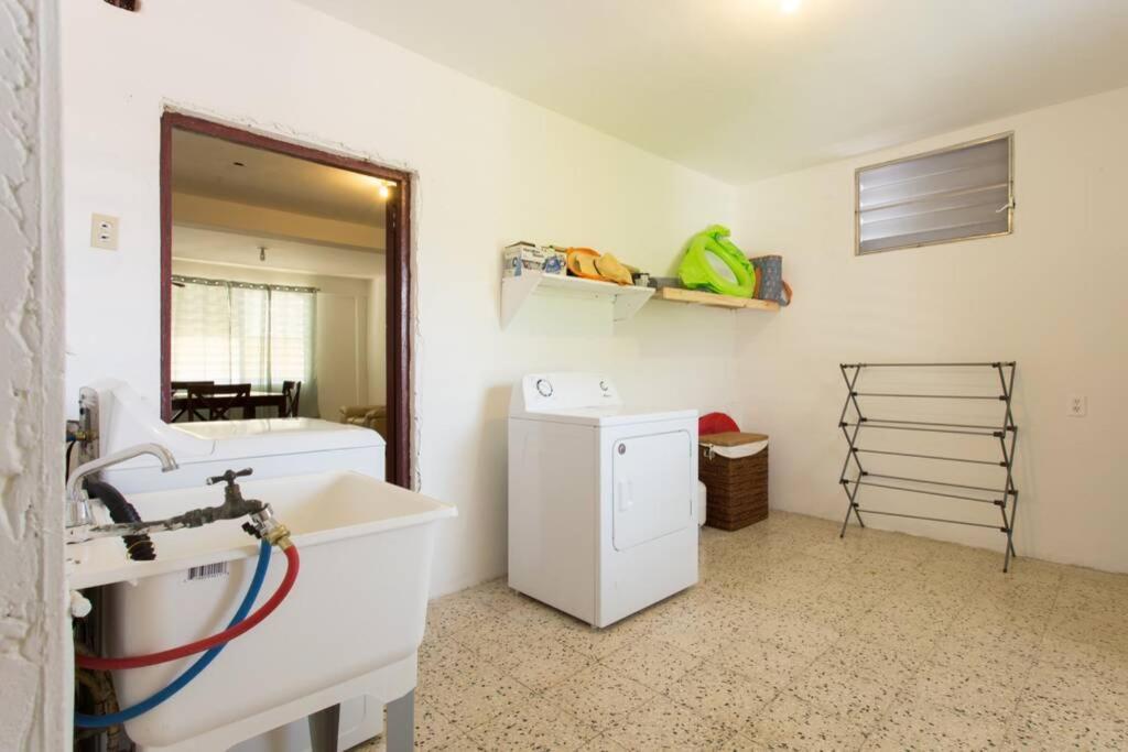 Chill Family And Friend Escape With Wrap Around Porch Apartment Rio Grande Exterior photo